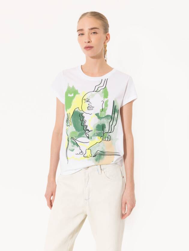 JAZMÍN CHEBAR REMERA PAZ