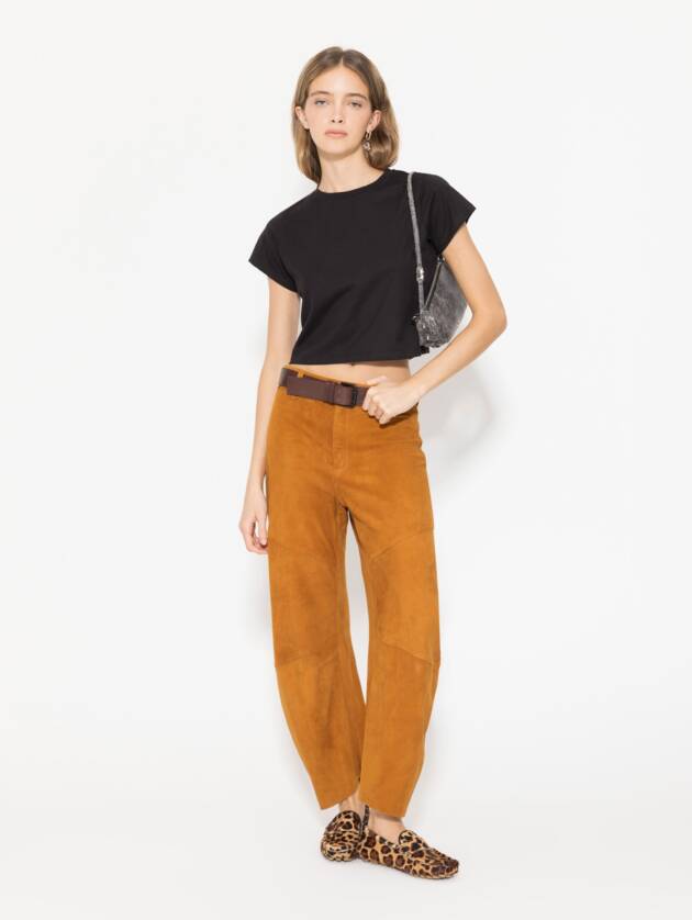 JAZMÍN CHEBAR REMERA LINDSAY