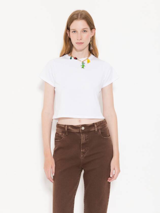 JAZMÍN CHEBAR REMERA LINDSAY