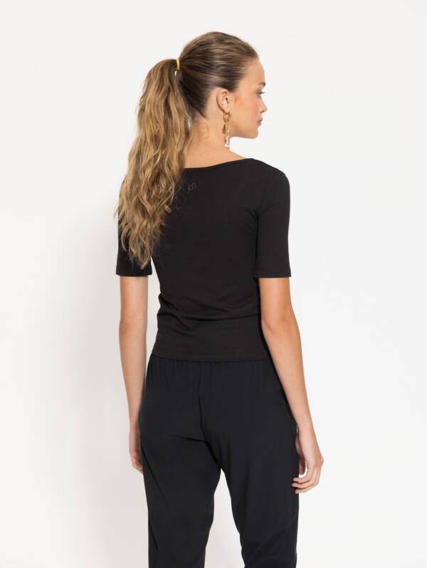 JAZMÍN CHEBAR REMERA JOE - Image 4