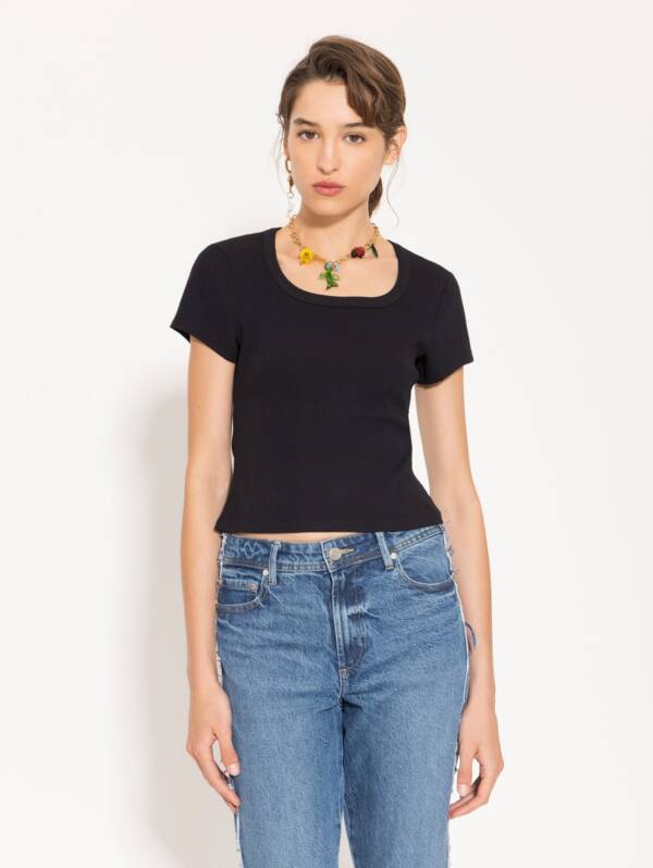 JAZMÍN CHEBAR REMERA MIRANDA