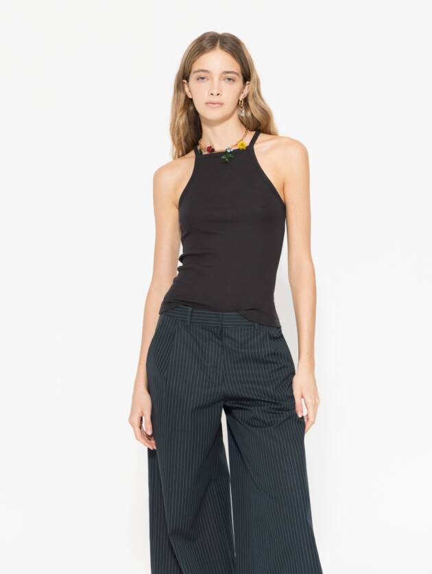 JAZMÍN CHEBAR MUSCULOSA NIZA