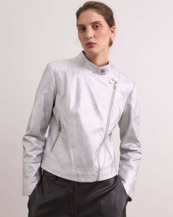 PRÜNE CAMPERA KRUSH