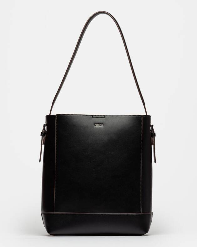 PRÜNE CARTERA AL HOMBRO AKIRA EN EFECTO CUERO LISO