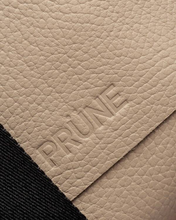 PRÜNE MINI BAG OLIVIA EN CUERO GRANEADO - Image 4