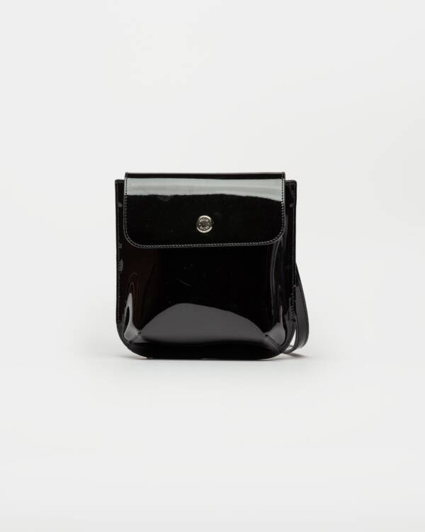 PRÜNE MINI BAG LIANA EN CUERO CHAROL