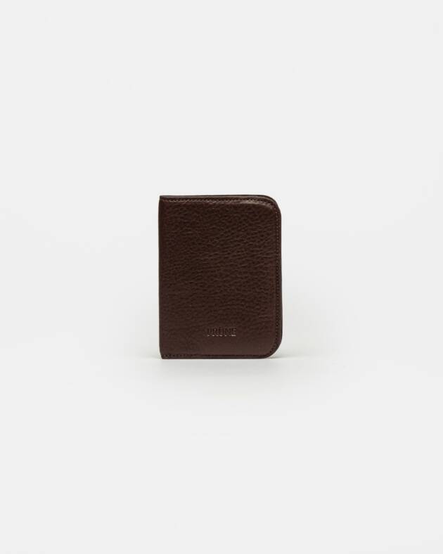 PRÜNE PORTA PASAPORTE NIZA EN CUERO VEGETAL LISO