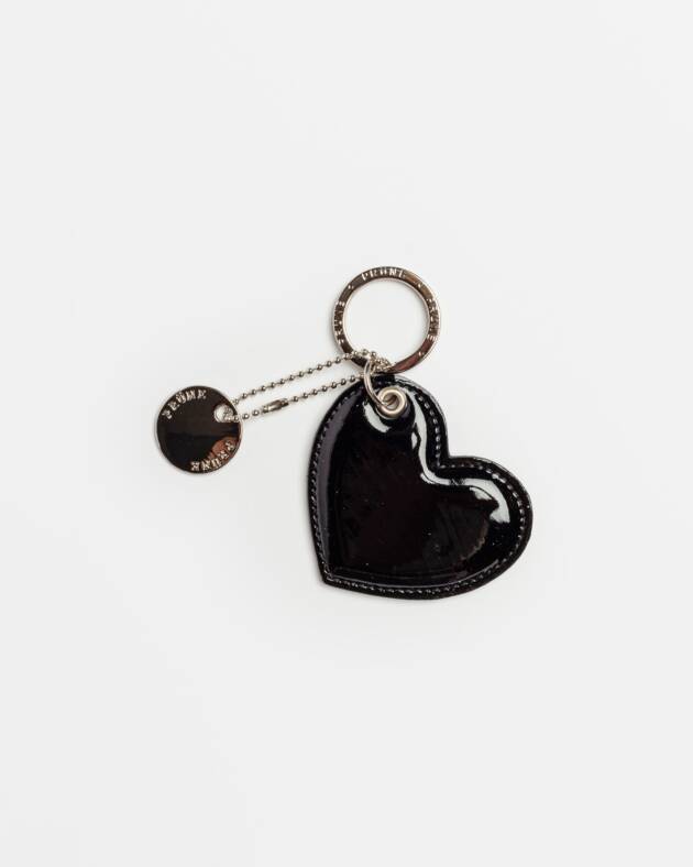 PRÜNE LLAVERO HEART EN CUERO CHAROL
