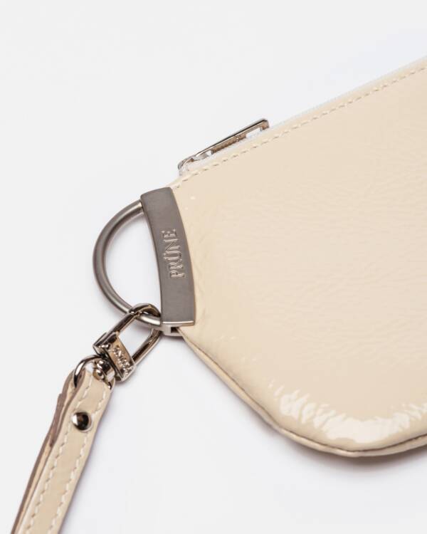 PRÜNE PORTA COSMETICOS KATY EN CUERO CHAROL ARRUGADO - Image 3