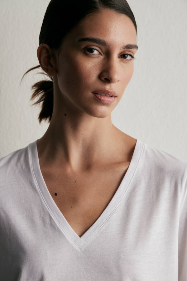 AWADA REMERA MICHIGAN - Image 2