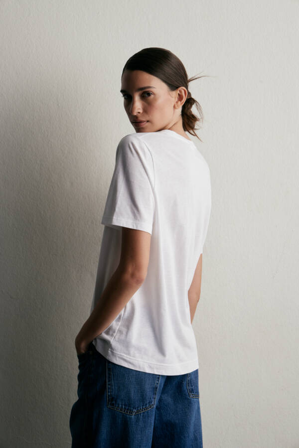 AWADA REMERA MICHIGAN - Image 3