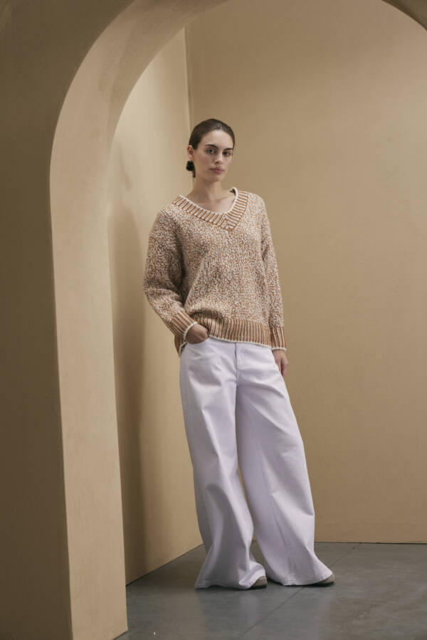 AWADA SWEATER ESCOTE V
