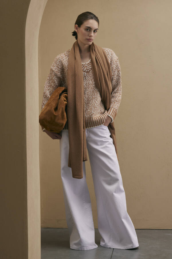 AWADA SWEATER ESCOTE V - Image 2