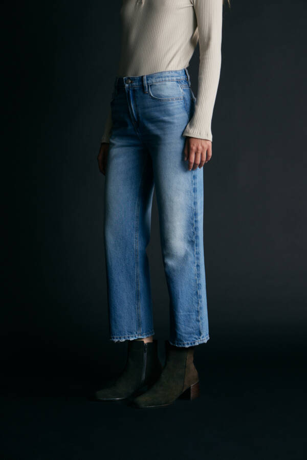 AWADA JEAN LORETO - Image 3