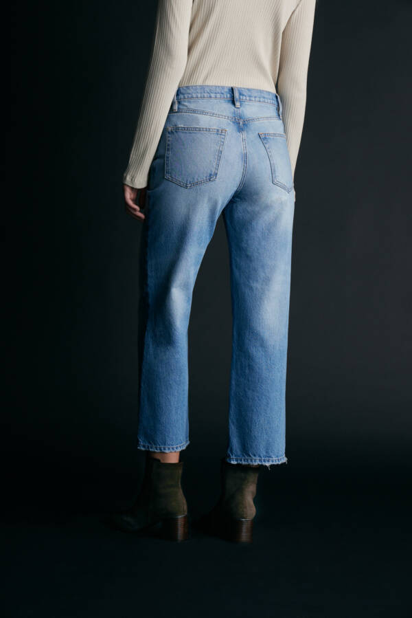 AWADA JEAN LORETO - Image 4