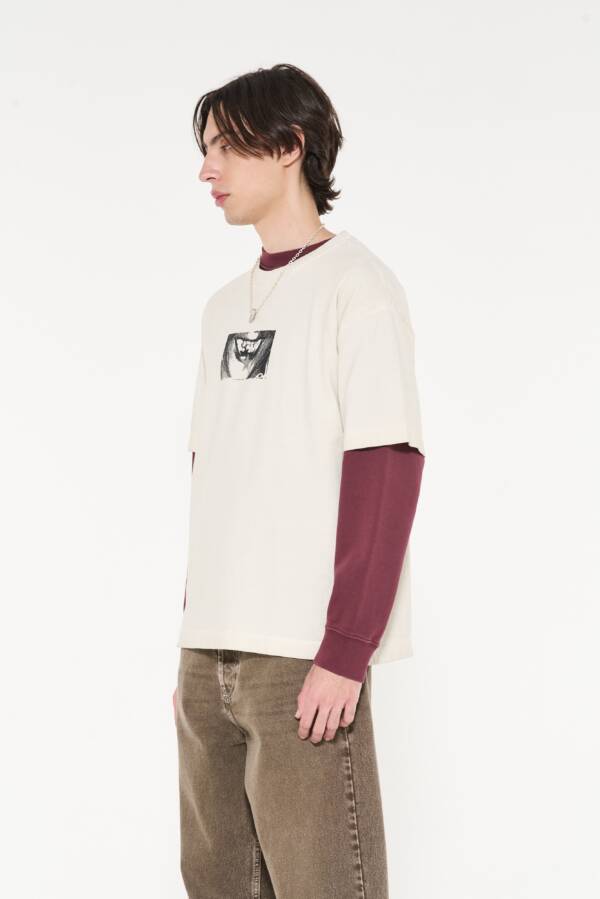 AY NOT DEAD REMERA NOWHERE TO BE - Image 2