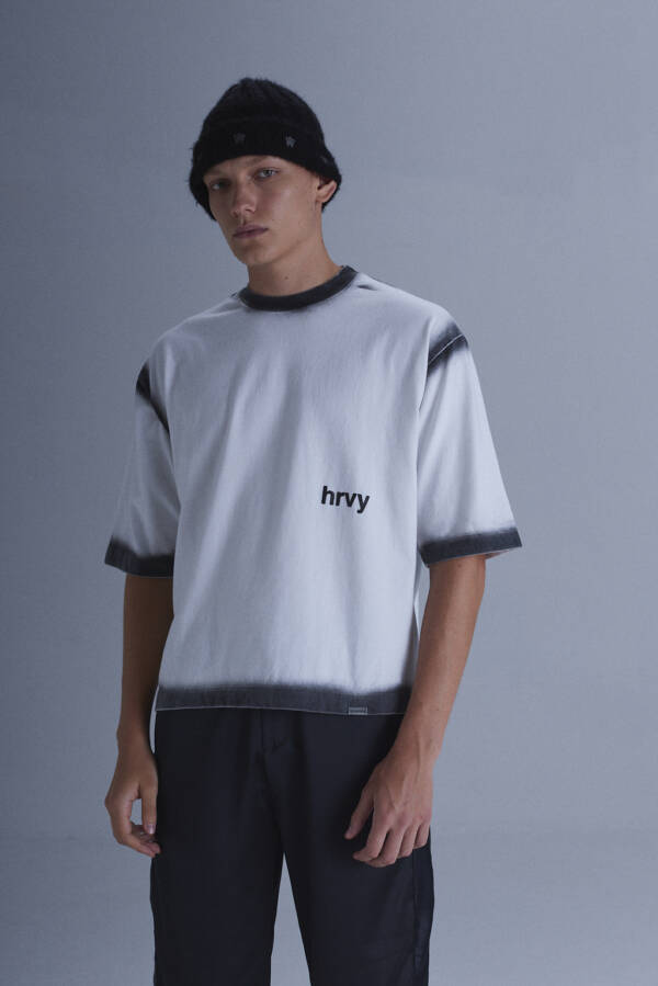 HARVEY WILLYS REMERA KN BOXY MARGER WHITE - Image 2
