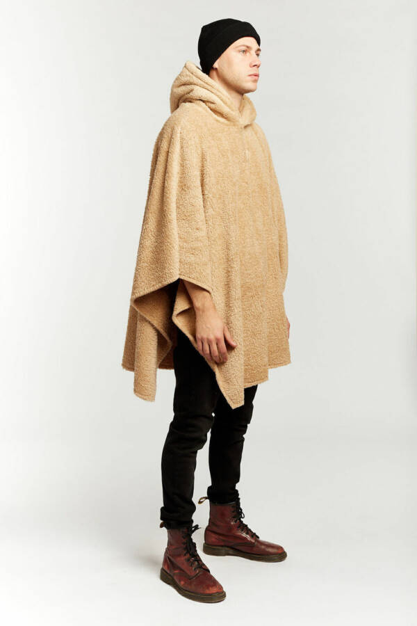 HARVEY WILLYS GOLD PONCHO - Image 2
