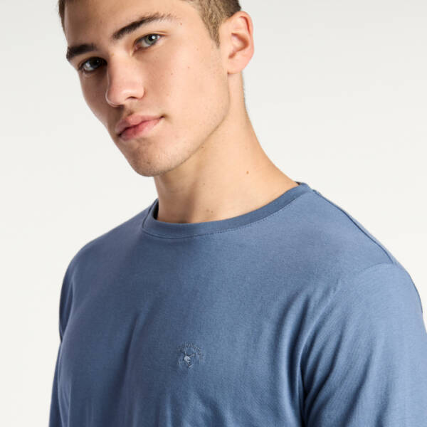 KEVINGSTON REMERA LOGIN - Image 3