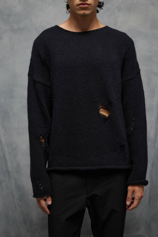 LABEL99 SWEATER HOLE 2 - Image 4