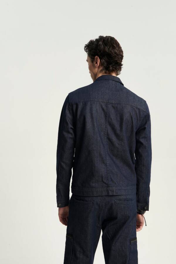 HERENCIA CAMPERA RAW DENIM - Image 5