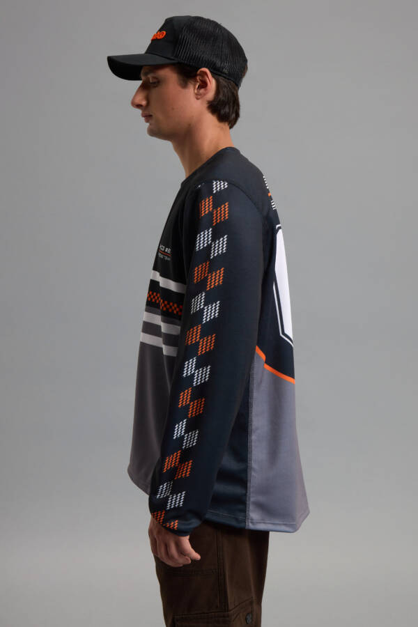 HERENCIA REMERA ML CROSS 06 - Image 5