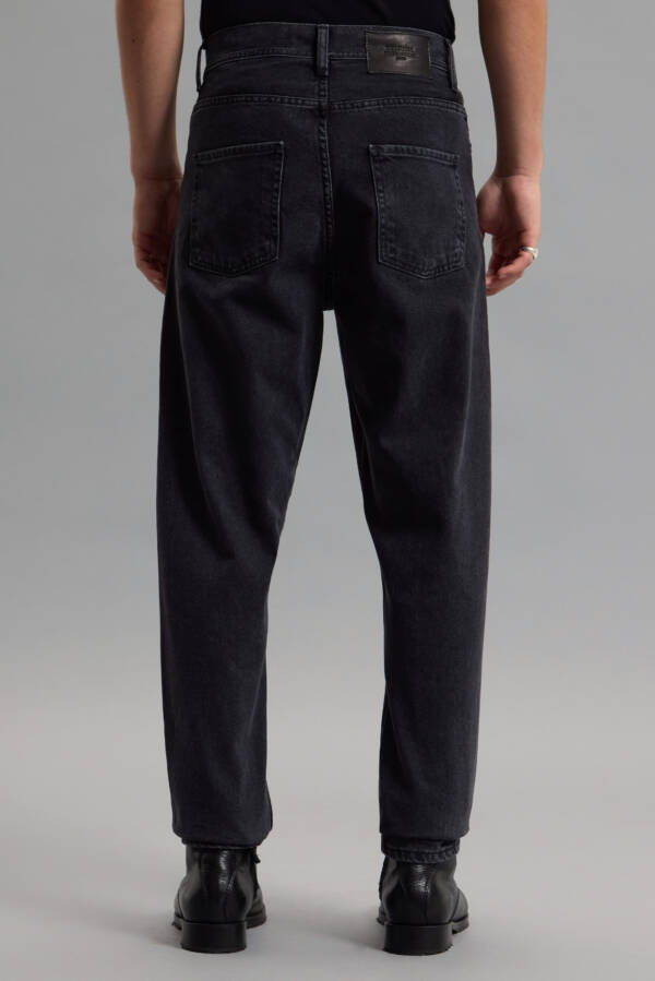 HERENCIA JEANS CARROT BLACK - Image 4