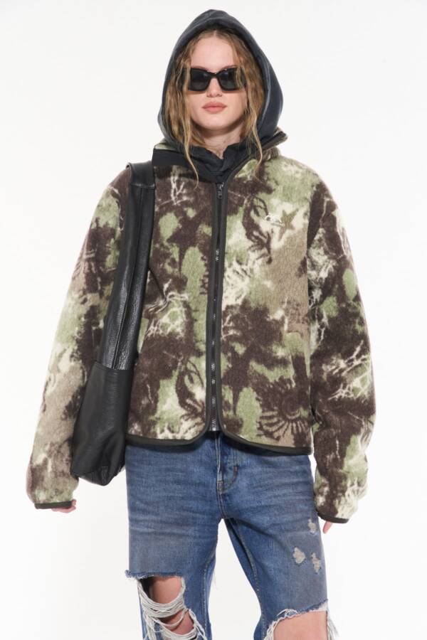 AY NOT DEAD CAMPERA SHERPA UTOPIA