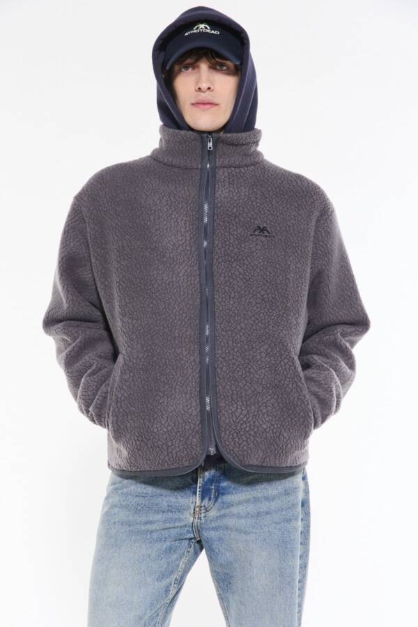 AY NOT DEAD CAMPERA SHERPA - Image 9
