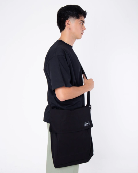 VIEJASCUL MESSENGER BAG NEGRA