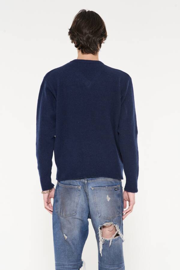 AY NOT DEAD SWEATER V - Image 3