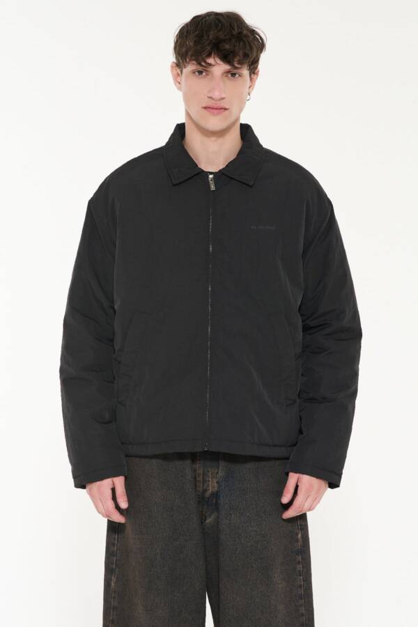 AY NOT DEAD CHAQUETA CAVE