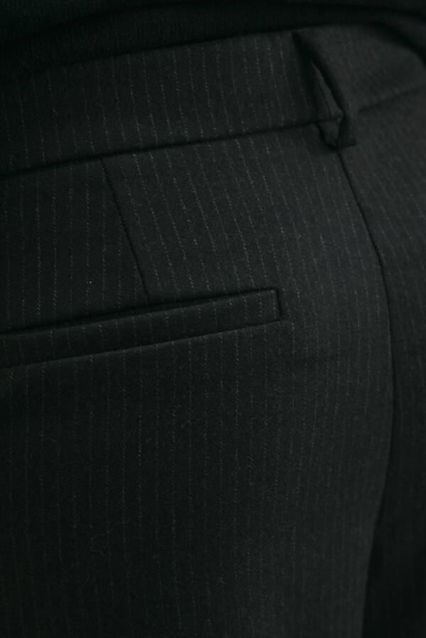 AWADA PANTALON TIZADO FINO - Image 5
