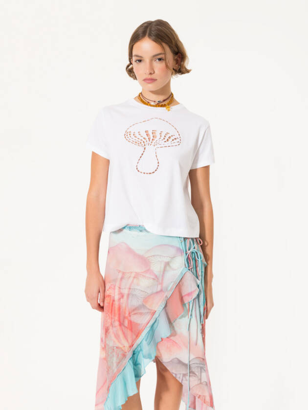 JAZMÍN CHEBAR REMERA FUNGI