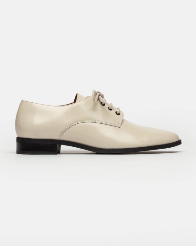 PRÜNE MOCASÍN GATSBY EN CUERO DE ALTO BRILLO
