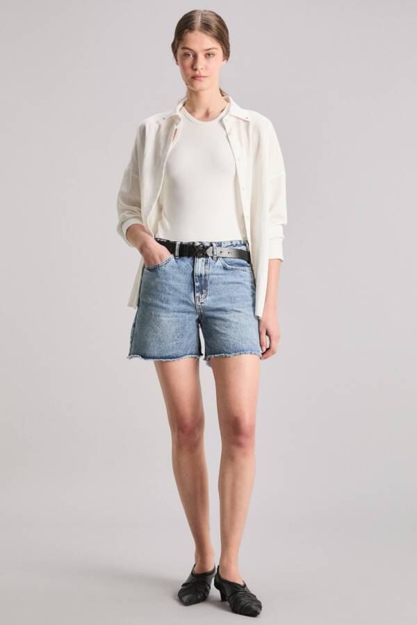 KOSIUKO SHORT TASH SNOW