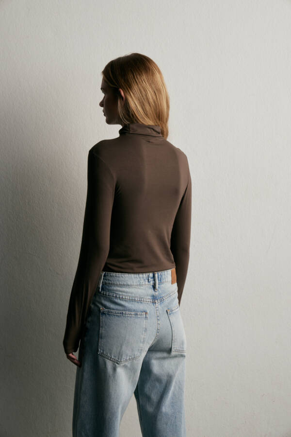 AWADA POLERA CALIFORNIA - Image 3