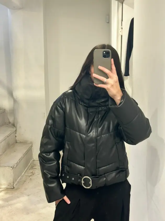 MARIA ANTONIETA PUFFER SIMIL LEATHER IMPORTADA